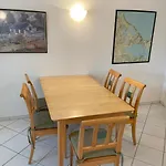 Stefanie Mit 3 Und Balkon 아파트 젤핀