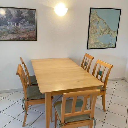 Stefanie Mit 3 Und Balkon Apartment Zempin