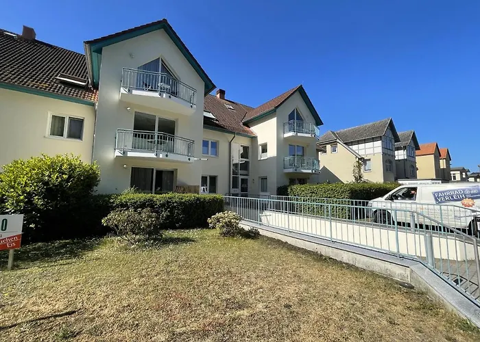 Stefanie Mit 3 Und Balkon * Zempin