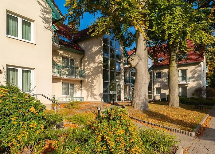 Stefanie Mit 3 Und Balkon * Zempin